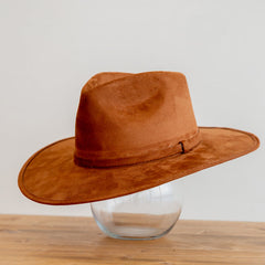 Basic Suede Flat Brim