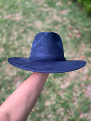 Basic Suede Cowboy